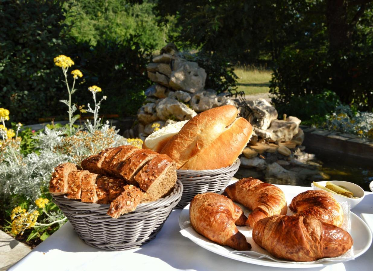 Hotel Tomazici Santalezi Екстер'єр фото