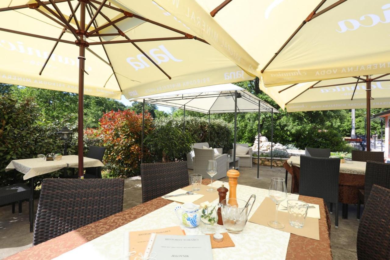Hotel Tomazici Santalezi Екстер'єр фото